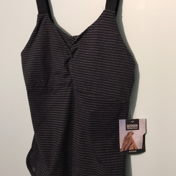 NWT Outdoor research women’s Bryn Black Tank Top - Picture 6 of 8